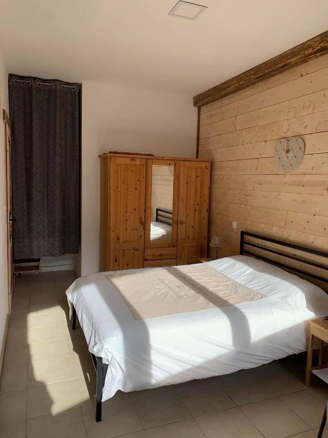 Appartement avec extérieur La Giettaz domaine skiable Megeve Combloux La Giettaz navette gratuite et télésiège à 2km Esterno foto