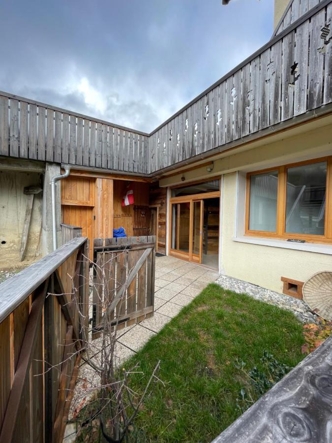 Appartement avec extérieur La Giettaz domaine skiable Megeve Combloux La Giettaz navette gratuite et télésiège à 2km Esterno foto
