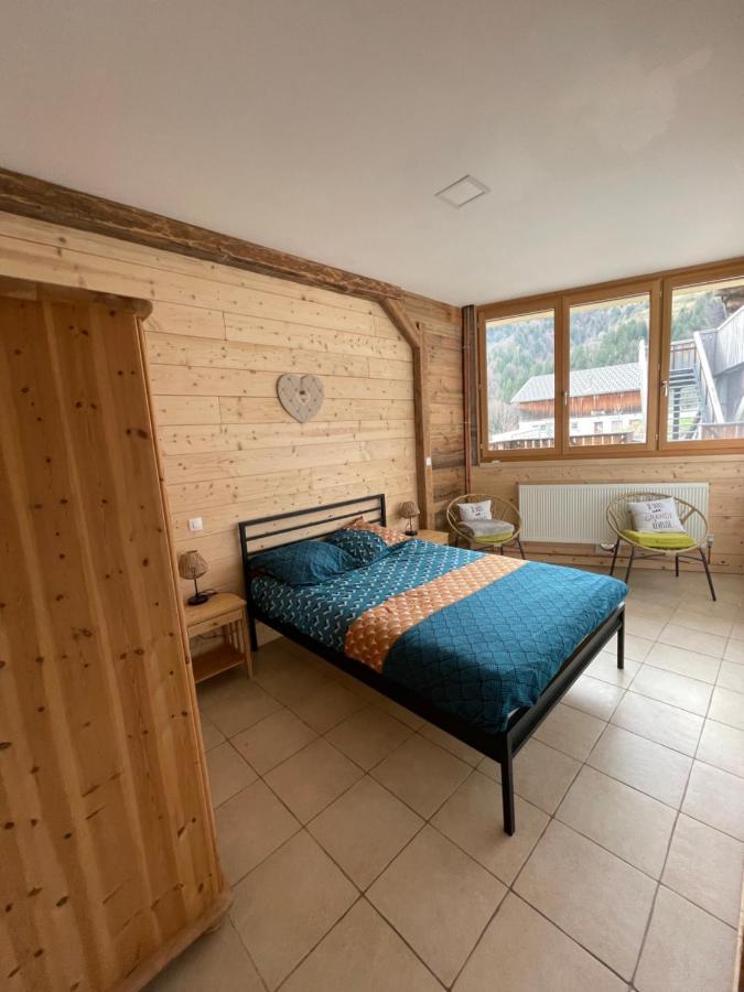Appartement avec extérieur La Giettaz domaine skiable Megeve Combloux La Giettaz navette gratuite et télésiège à 2km Esterno foto